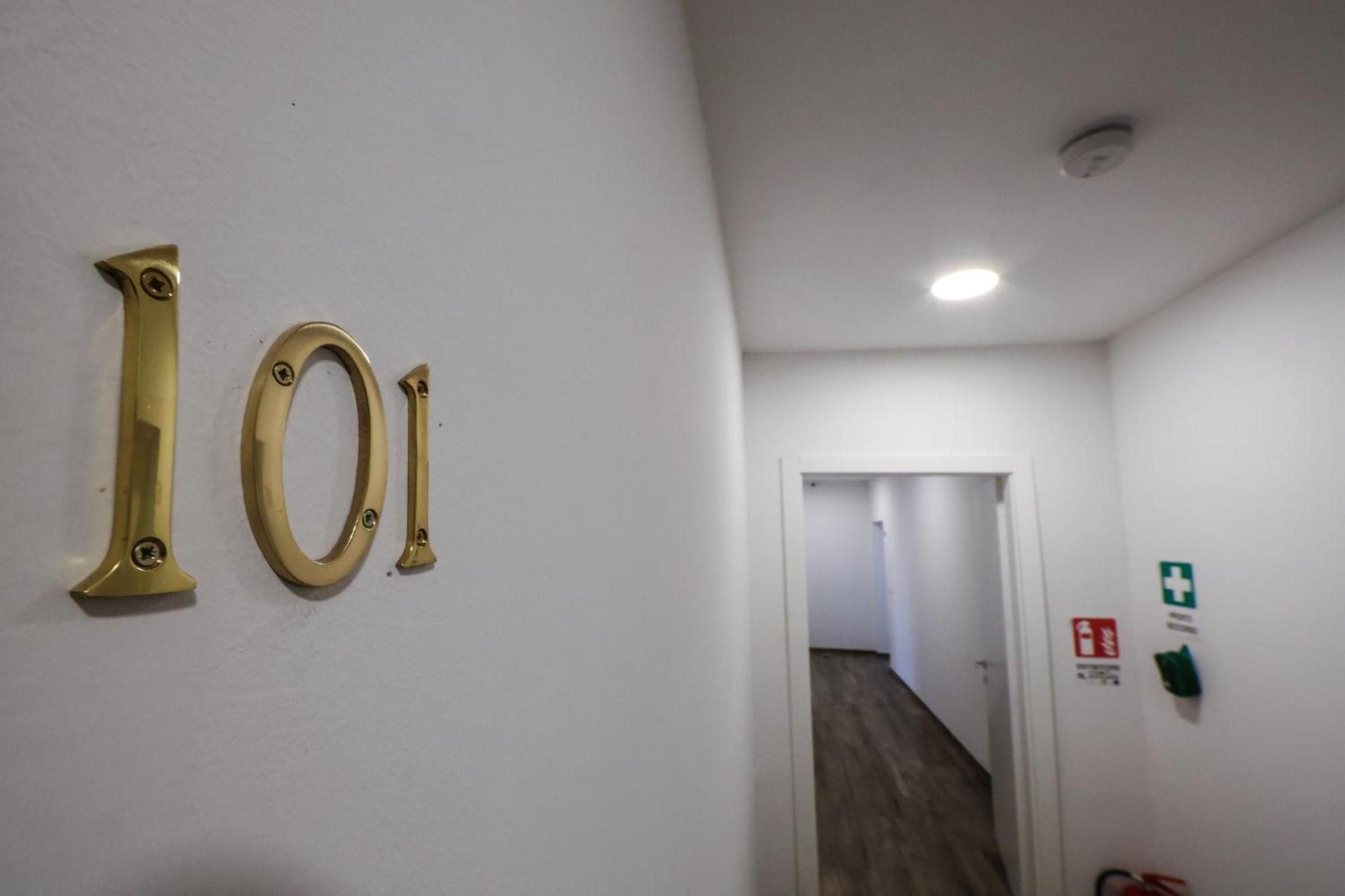Residence Del Centro Модена Экстерьер фото